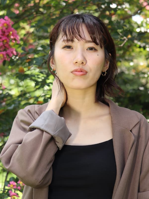 海田 真衣